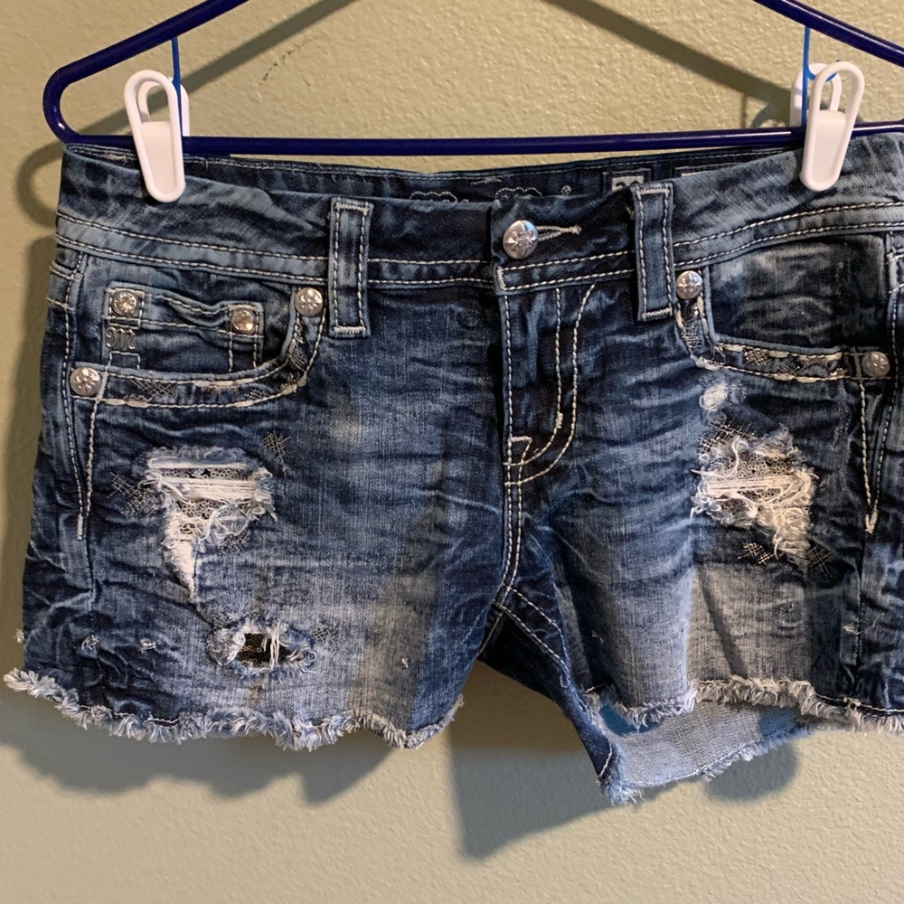 Miss Me shorts size 28 destroyed style